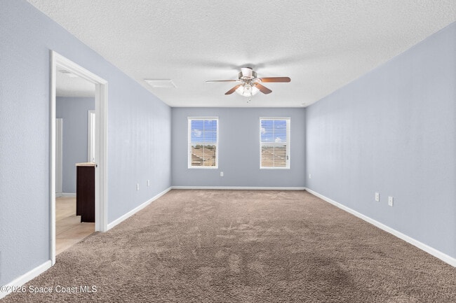 Building Photo - 402 Moray Dr