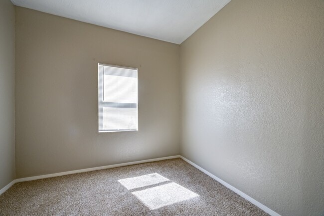 Building Photo - COLLEGE PRE-LEASING