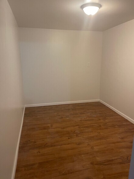 Building Photo - 2312 N Nagle Ave