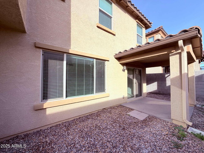 Building Photo - 5113 E Greenway St