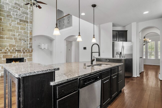 Building Photo - 8102 Little Scarlet St