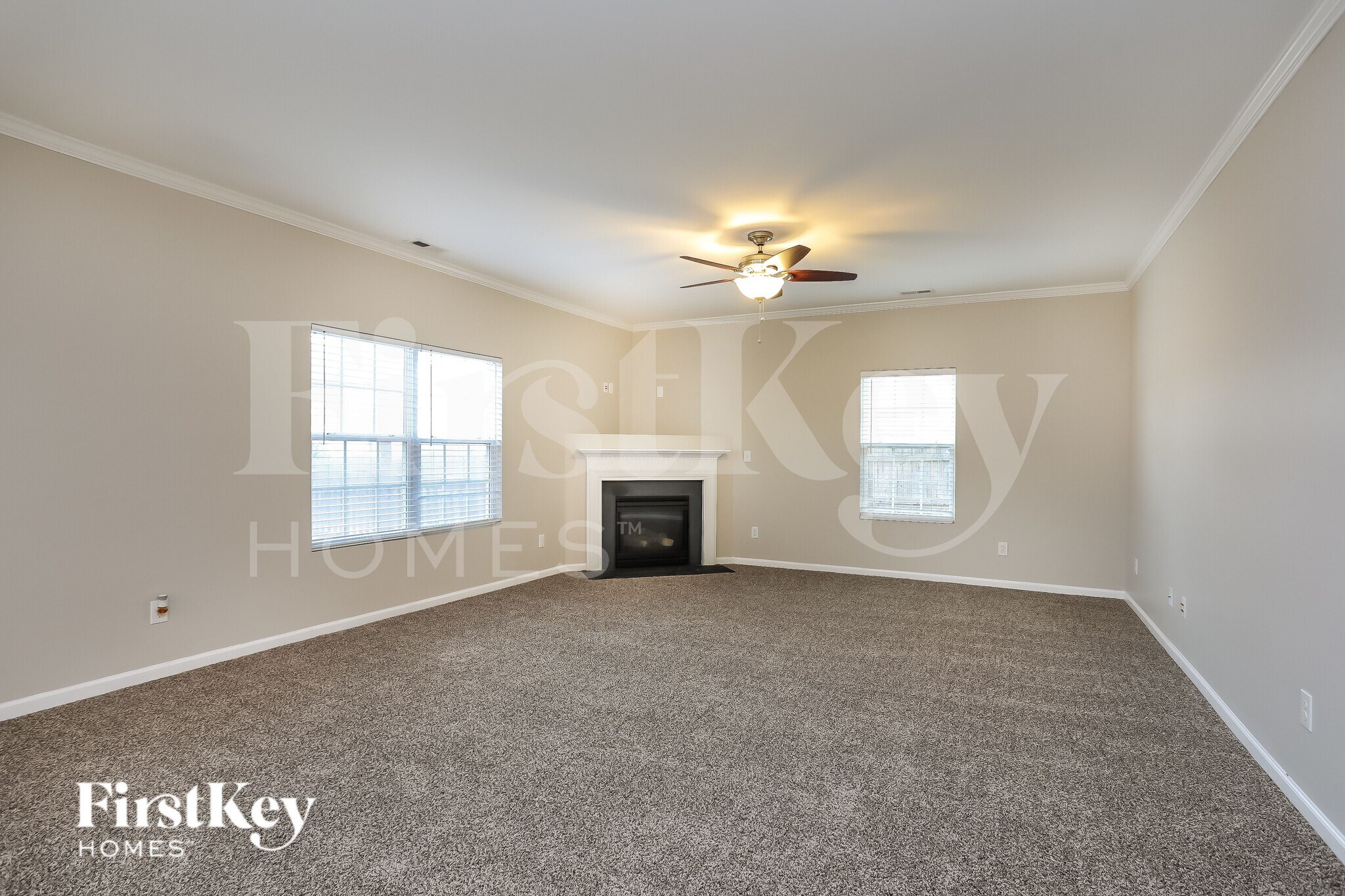 Building Photo - 5921 Sandpiper Farm Ln