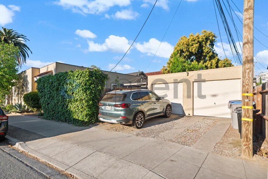 Building Photo - 148 Clayton Ave