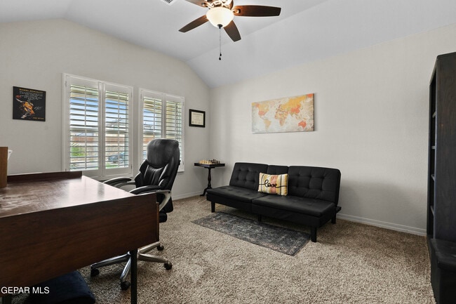 Building Photo - 13920 Loreina Luz Ave