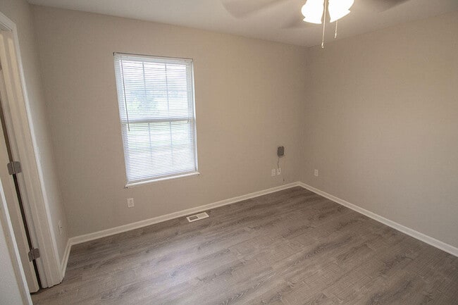 Building Photo - 1306 Godas Cir