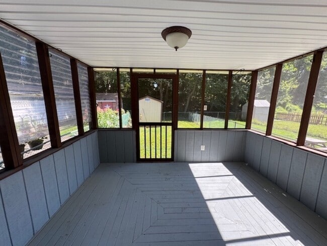 Building Photo - 241 Cedarmere Cir