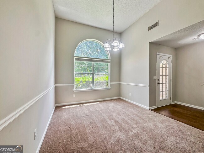Building Photo - 1017 Maris Ln