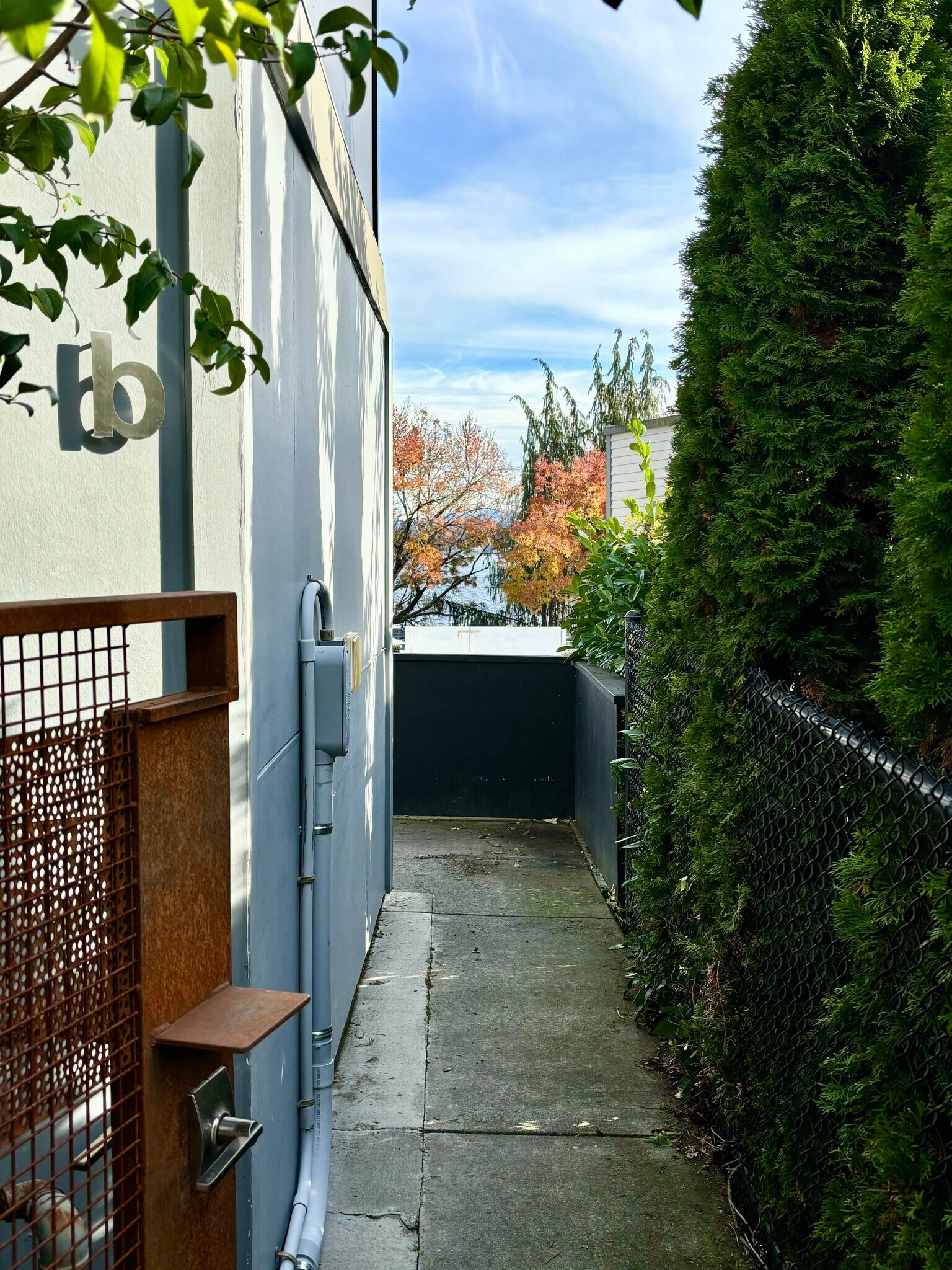 Building Photo - 110 Erie Ave