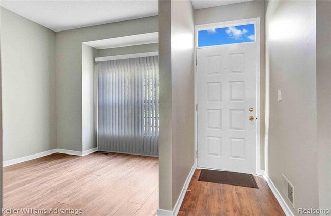 Building Photo - 31173 Livingston Dr