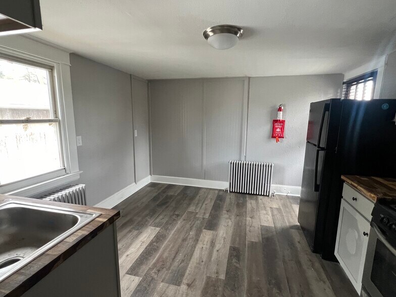 Building Photo - 4509 Ritchie Hwy