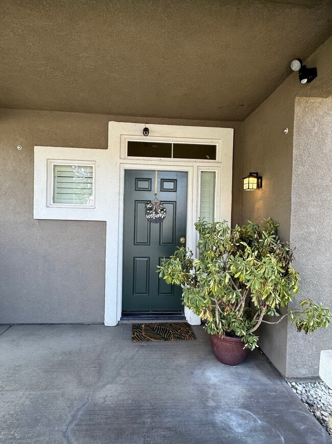 Building Photo - 3047 Watermount St