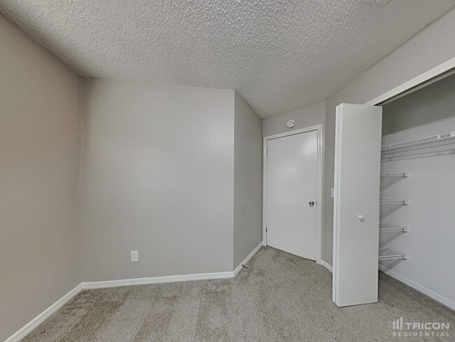 Building Photo - 7084 Swamp Flower Ln