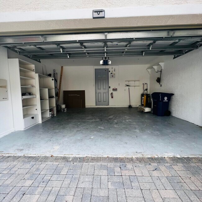 Building Photo - 4316 Main St