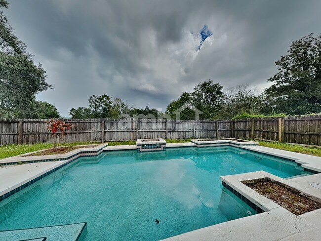 Building Photo - 1591 Crawford Dr