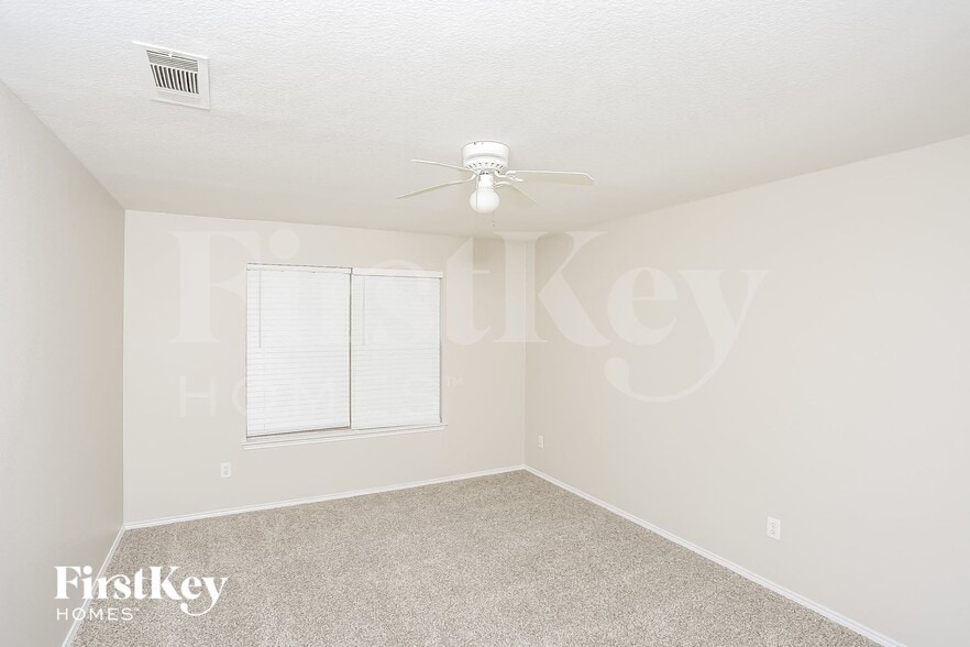 Building Photo - 7313 Starwood Dr