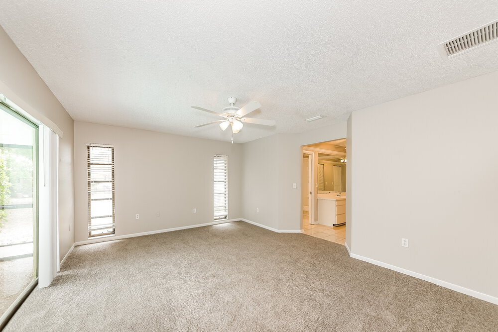 Building Photo - 4760 Greencroft Rd