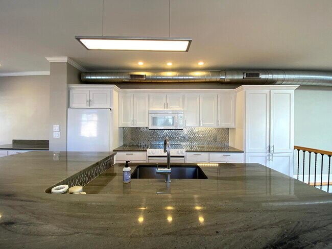 Great Lighting! - 116 E Council St