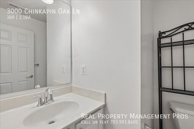 Building Photo - 3000 Chinkapin Oak Ln