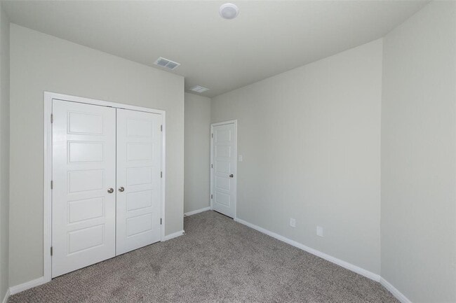 Building Photo - 403 Cross Barn Blvd