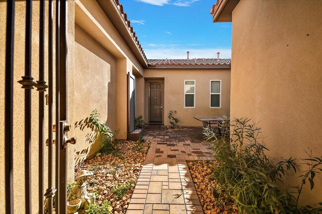 Building Photo - 80215 Queensboro Dr