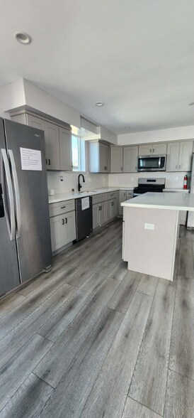 Building Photo - 1238 Normandie Ave