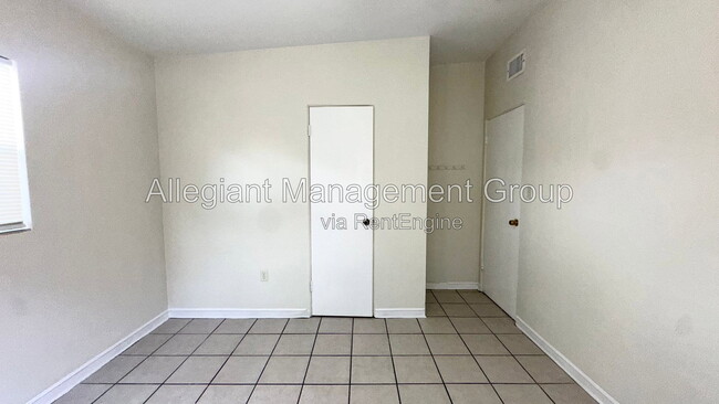 Building Photo - 4110 Alverado St