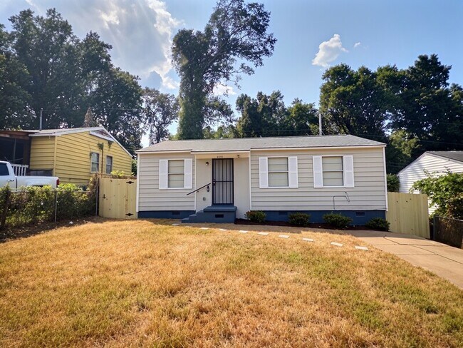 Building Photo - 4551 Sunny View Dr
