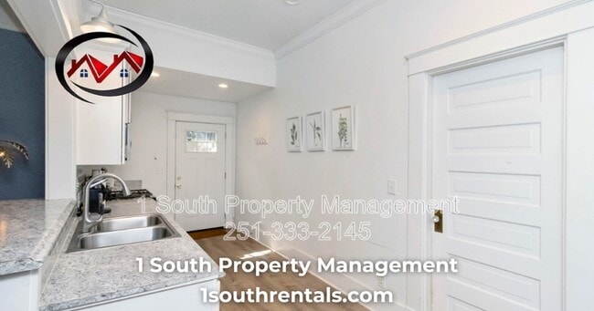 Building Photo - 250 Tuttle Ave