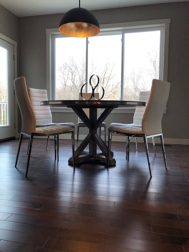 Building Photo - 2018 New Construction Your Home Away From Home