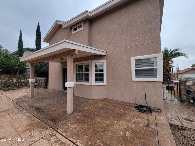 Building Photo - 7225 Tierra Taos Dr