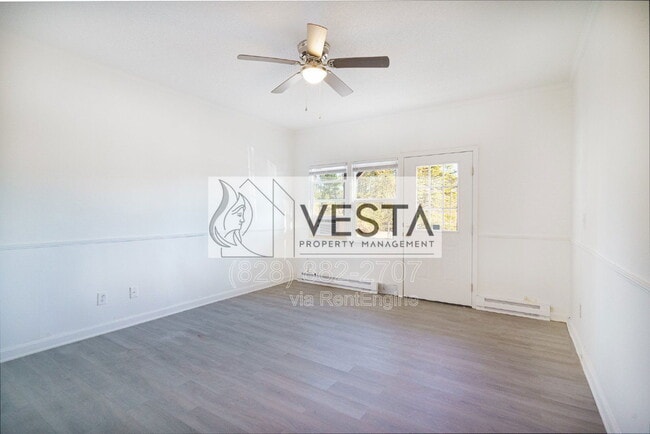 Building Photo - 130 Reems Creek Rd