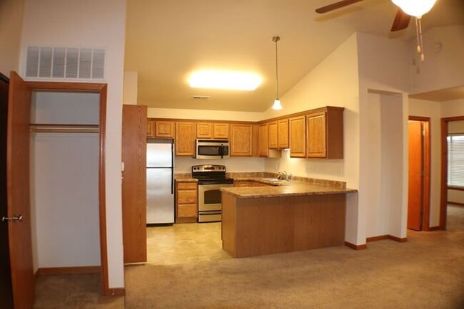 Building Photo - $1,325 | 2 Bedroom, 2 Bathroom Condo | Pet Friendly* | Available for a August 1st, 2026 Move In!*