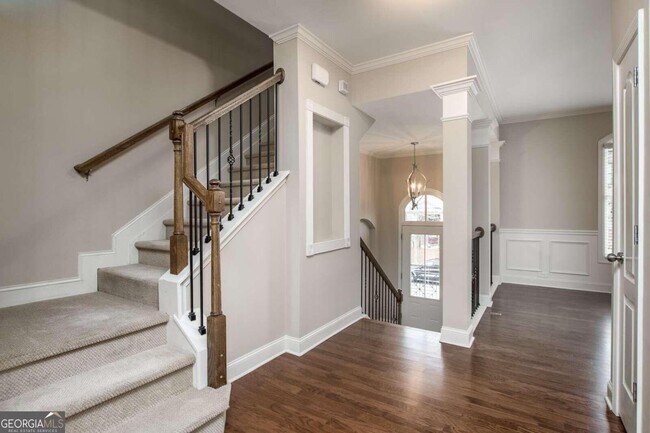 Building Photo - 528 Twinrose Way