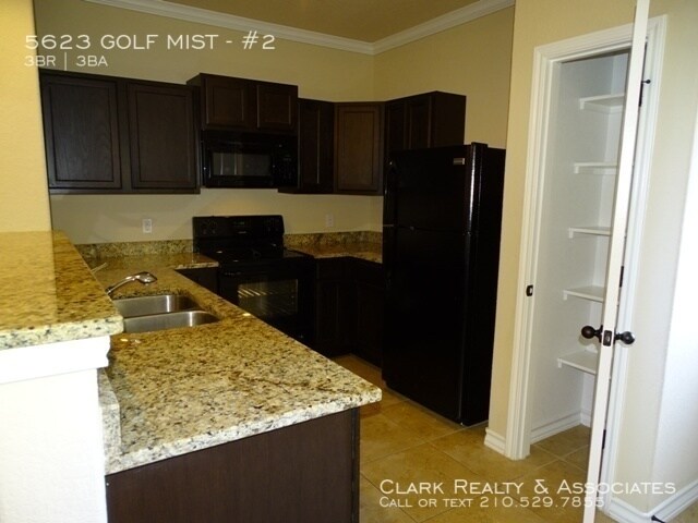 Building Photo - 5623 Golf Mist #2, San Antonio, TX. 78244