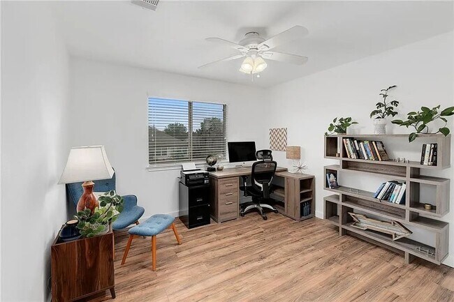 Building Photo - 15010 Parrish Ln