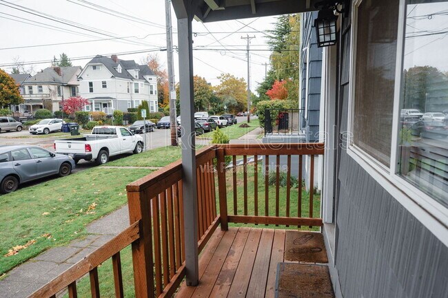 Building Photo - 1116 N 4th St