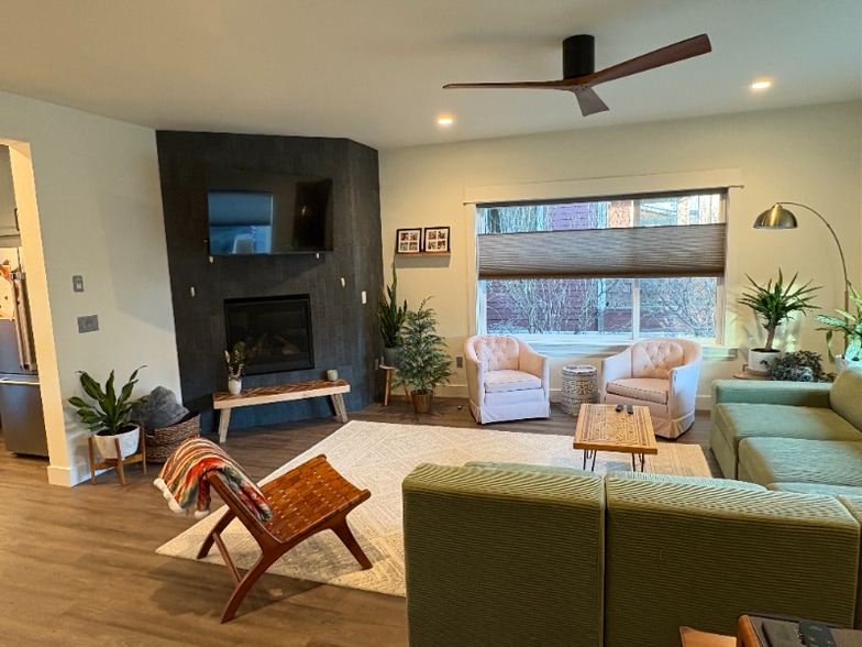 Building Photo - 4451 Alexander St