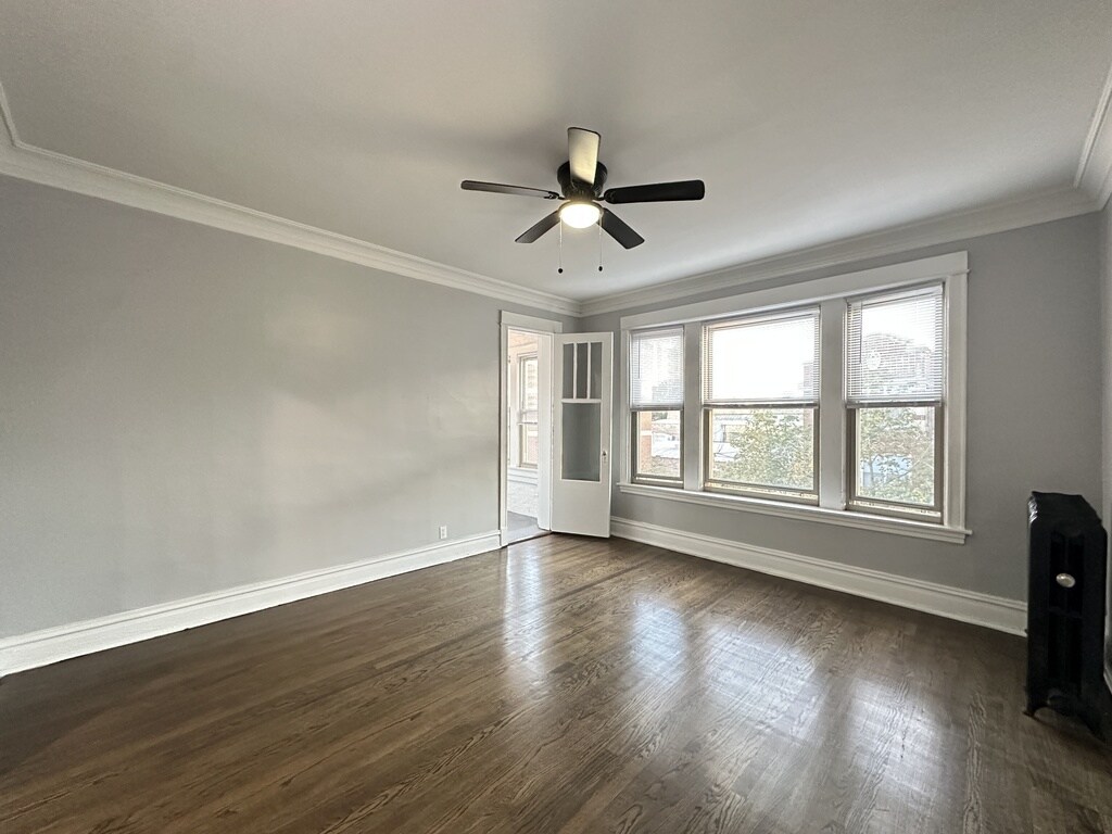 Building Photo - 1214 W Rosemont Ave