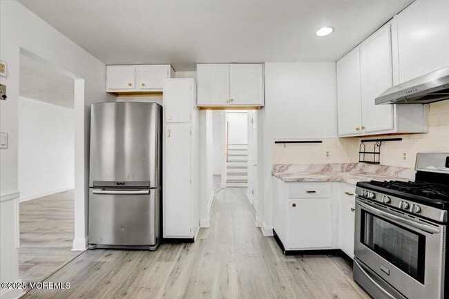 Building Photo - 12 Lone Star Ln