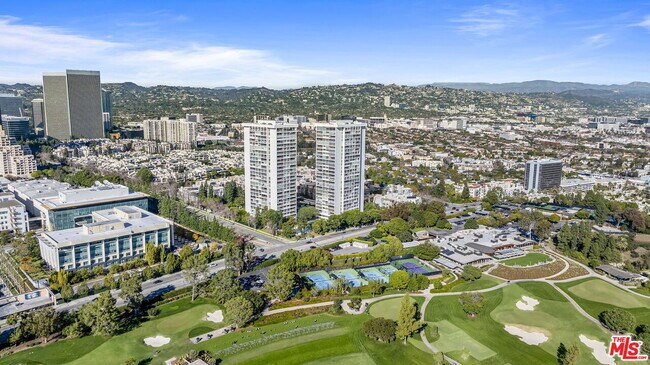 Building Photo - 2222 Ave of the Stars
