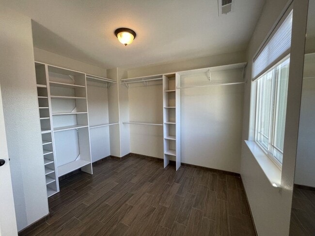 Building Photo - One-of-a-Kind Turnkey Sparks Home!