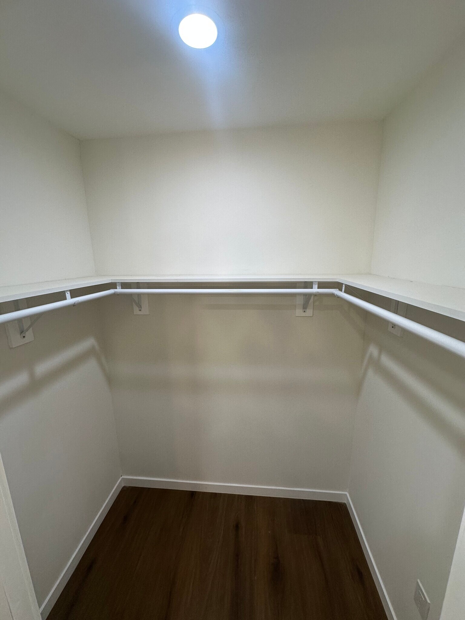 Master walk-in closet - 9646 Caminito de Maria