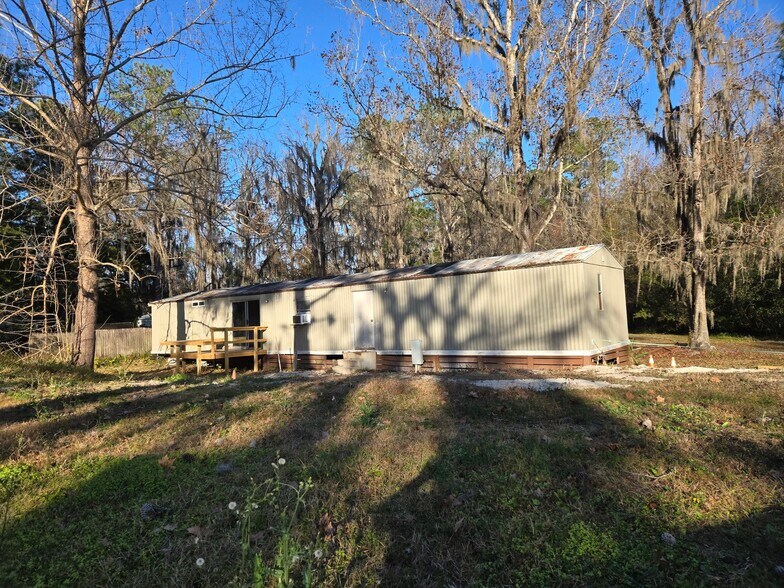 Building Photo - 2800 Co Rd 13A