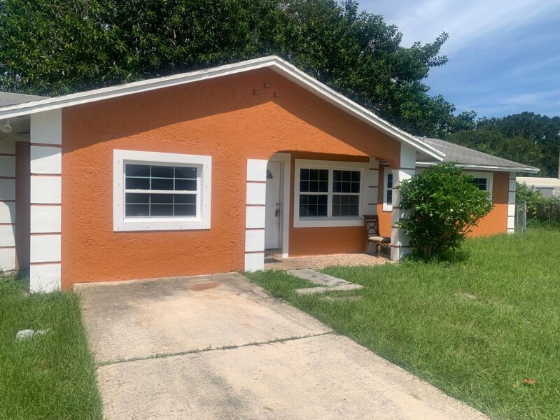 Building Photo - 2708 Walker Dr