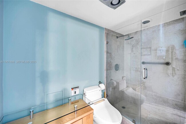 Building Photo - 11 Island Ave