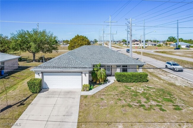 Primary Photo - 2324 NE Juanita Pl
