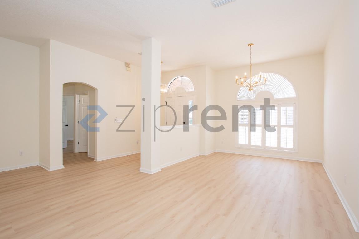 Building Photo - 10721 Long Cove Ct