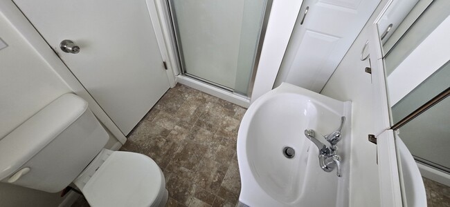 Building Photo - 801 N Ohio St