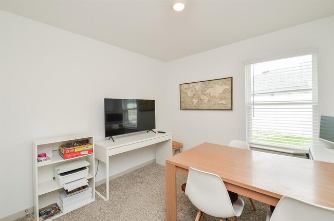 Building Photo - 29510 Cayenne Cir