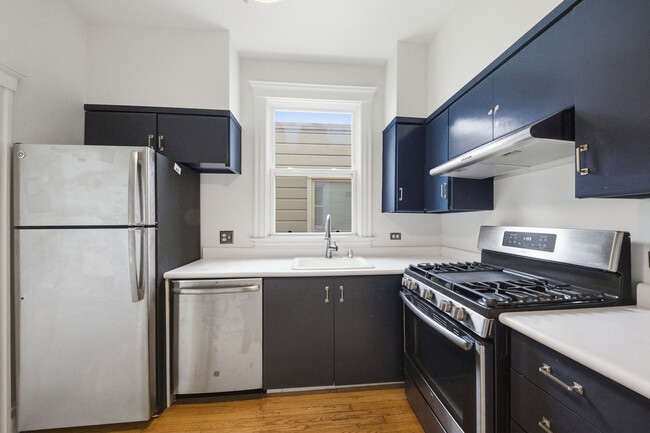 Building Photo - 2211 California St